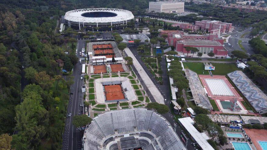 Il derby domenica alle 12, la finale di tennis resta alle 17