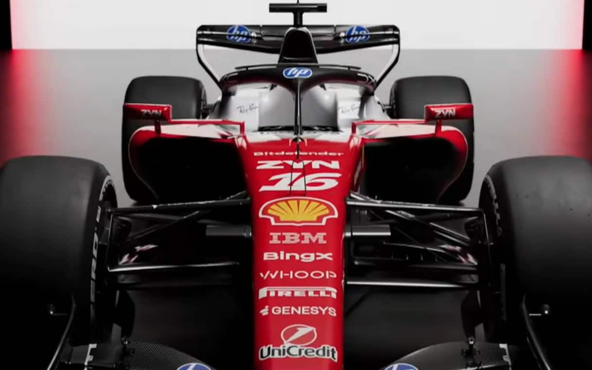 https://sport.sky.it/assets/images/005f4de256ae1ac6a3365a8180cd15b7d762c263/skysport/it/motori/formula-1/video/2026/01/23/ferrari-sf-26-commento-video-bobbi-1068609/f1_ferrari_sospensioni.jpg?im=Resize,width=1218