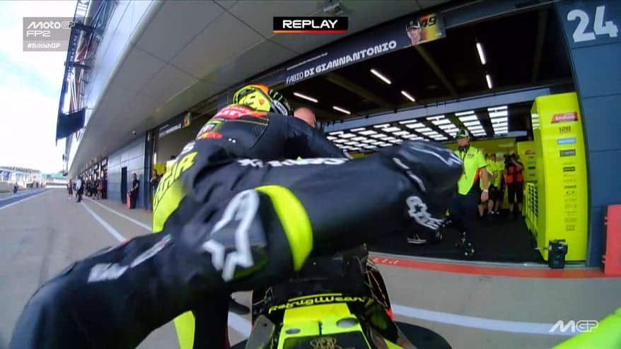 Gp Silverstone, Diggia entra ai box... e riesce subito!