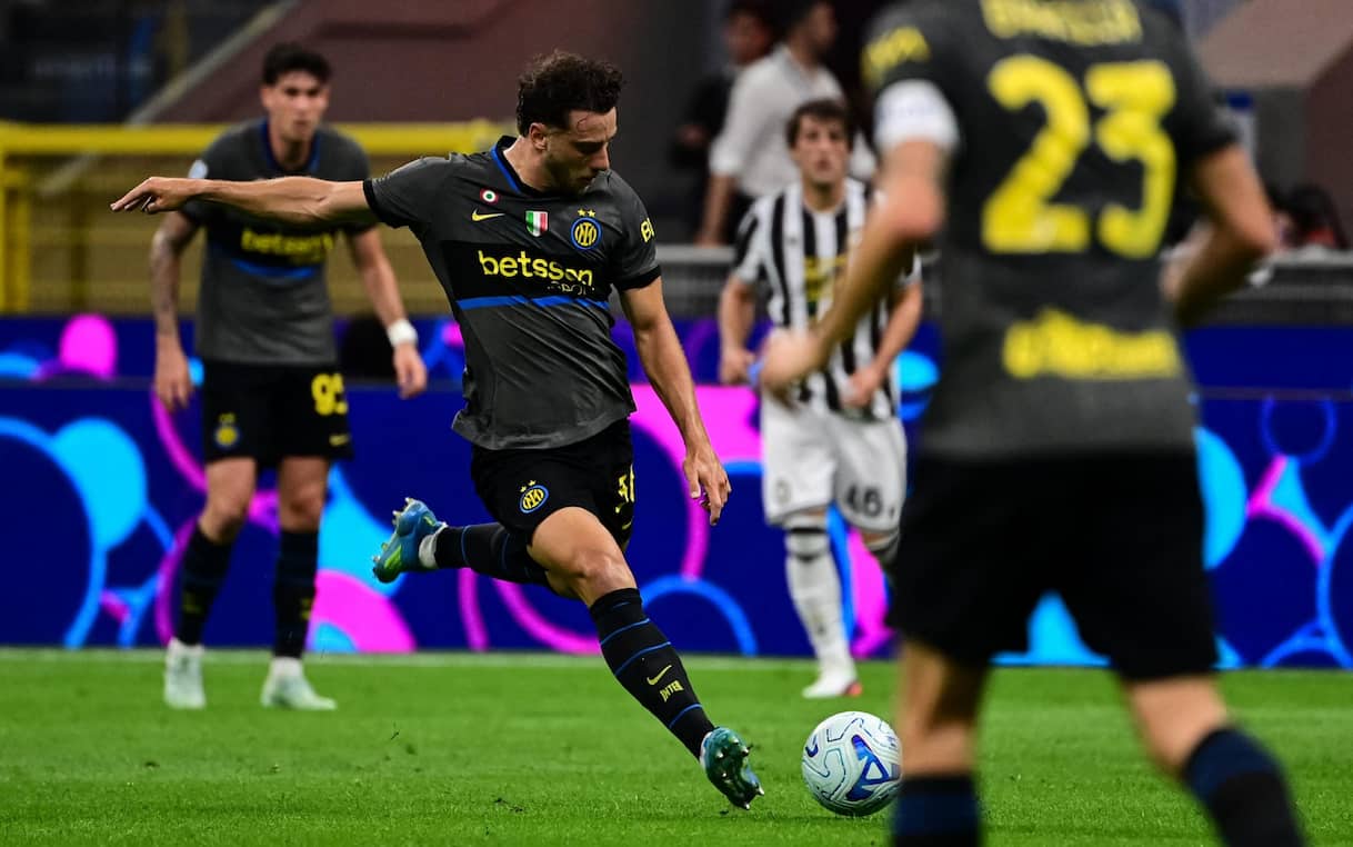 https://sport.sky.it/assets/images/017bd06d93693d1cc24fac5fcd1fbee72a268e12/skysport/it/calcio/serie-a/video/2026/09/14/carlos-augusto-gol-inter-udinese-video-1124710/ansa_carlos_augusto_inter_udinese_gol.jpg?im=Resize,width=1218