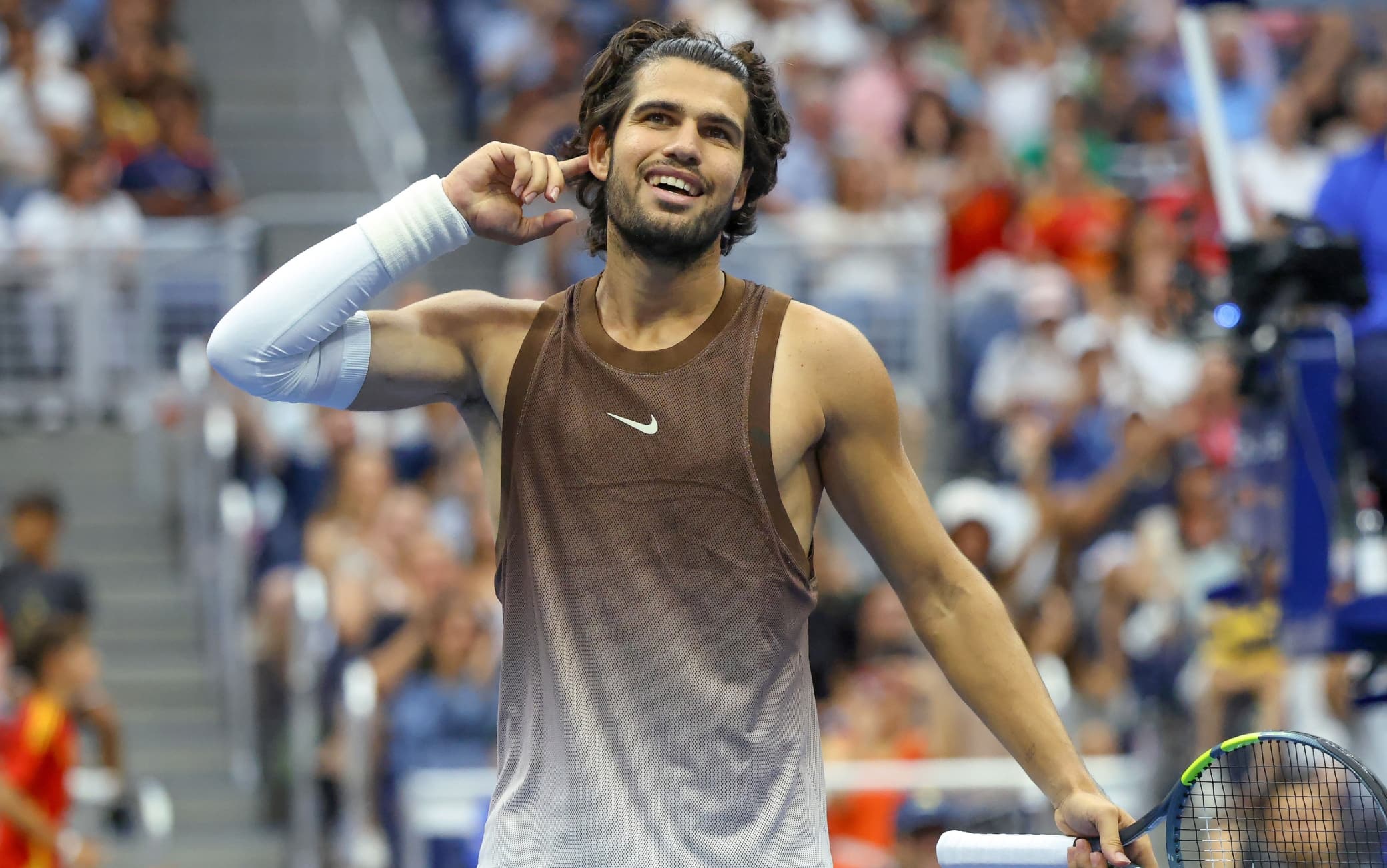 Alcaraz al 3° turno agli US Open, Faria battuto in quattro set