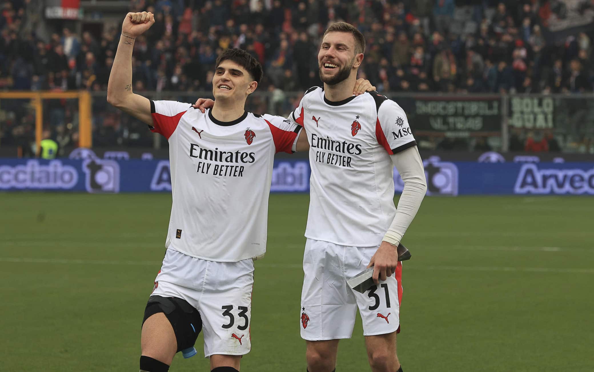 إصابة بارتيساغي تقلق ميلان قبل ديربي ضد إنتر بسبب مشكلة في الفخذ