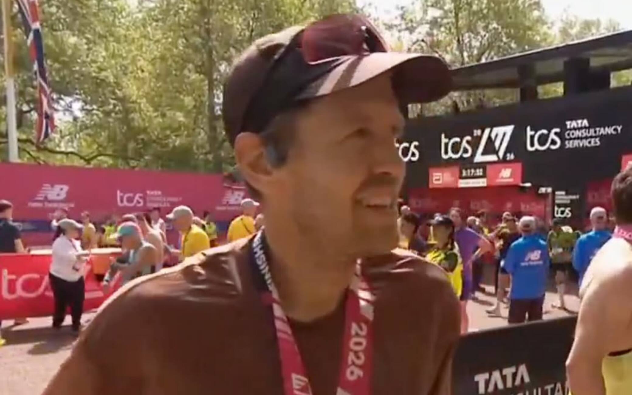 F1, Vettel torna a correre... la Maratona di Londra. E raccoglie soldi per beneficenza