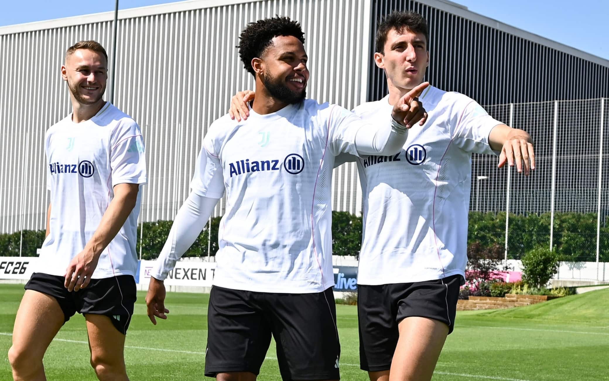 McKennie e Cambiaso tornano in gruppo, ottimismo per Juventus-Nec