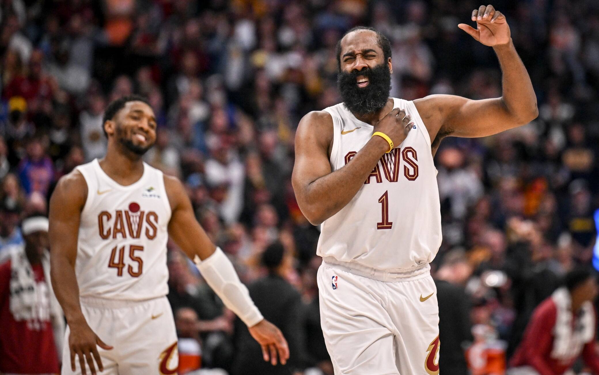 NBA, Mitchell e Harden: la coppia funziona e i Cavs piazzano il colpo a Denver 