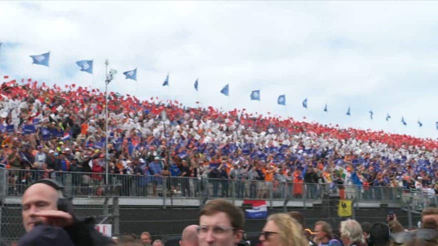 GP Olanda, lo spettacolo dei tifosi a Zandvoort