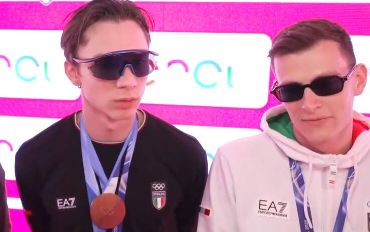Gioia azzurra nello short track dopo il bronzo: "Che gioco di squadra...". VIDEO
