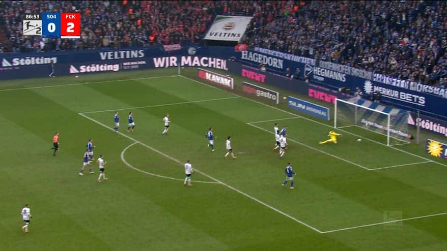Dzeko, gol all’esordio e il suo Schalke rimonta nel finale