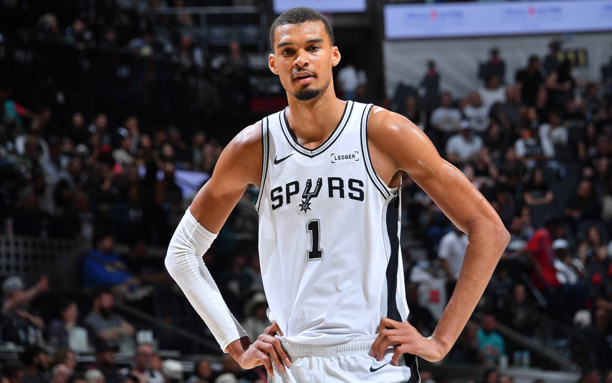 NBA, Wemby show contro Chicago: va in doppia doppia dopo 8 minuti e chiude con 41 punti