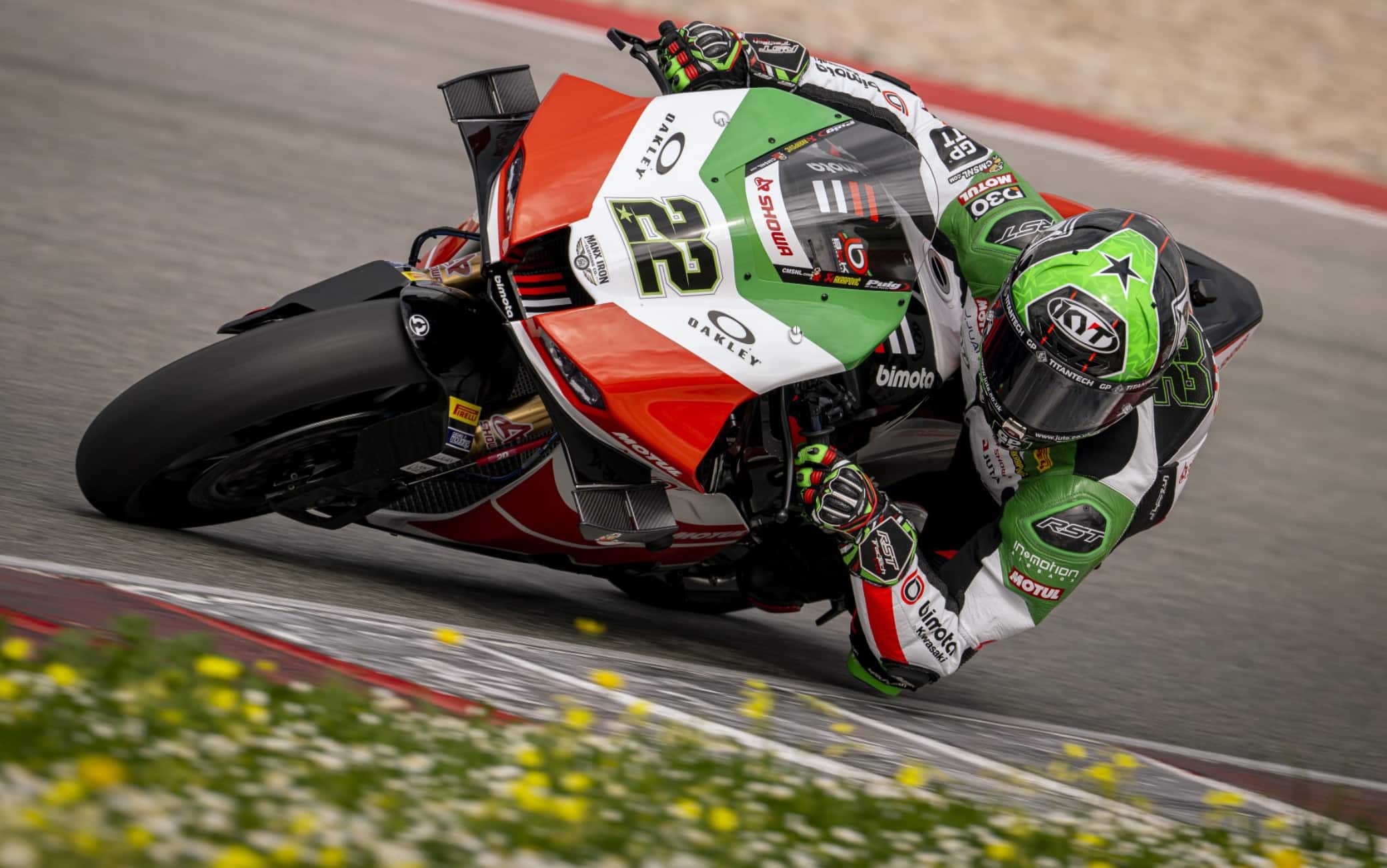 Test SBK, Alex Lowes il più veloce nel Day-1 a Portimao. Bulega 2° dopo una caduta