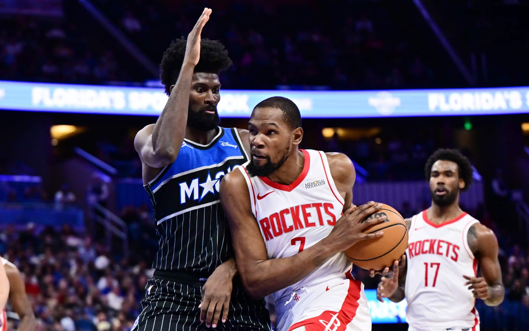 NBA, Durant trascina i Rockets: 40 punti a Orlando, season high per il super veterano
