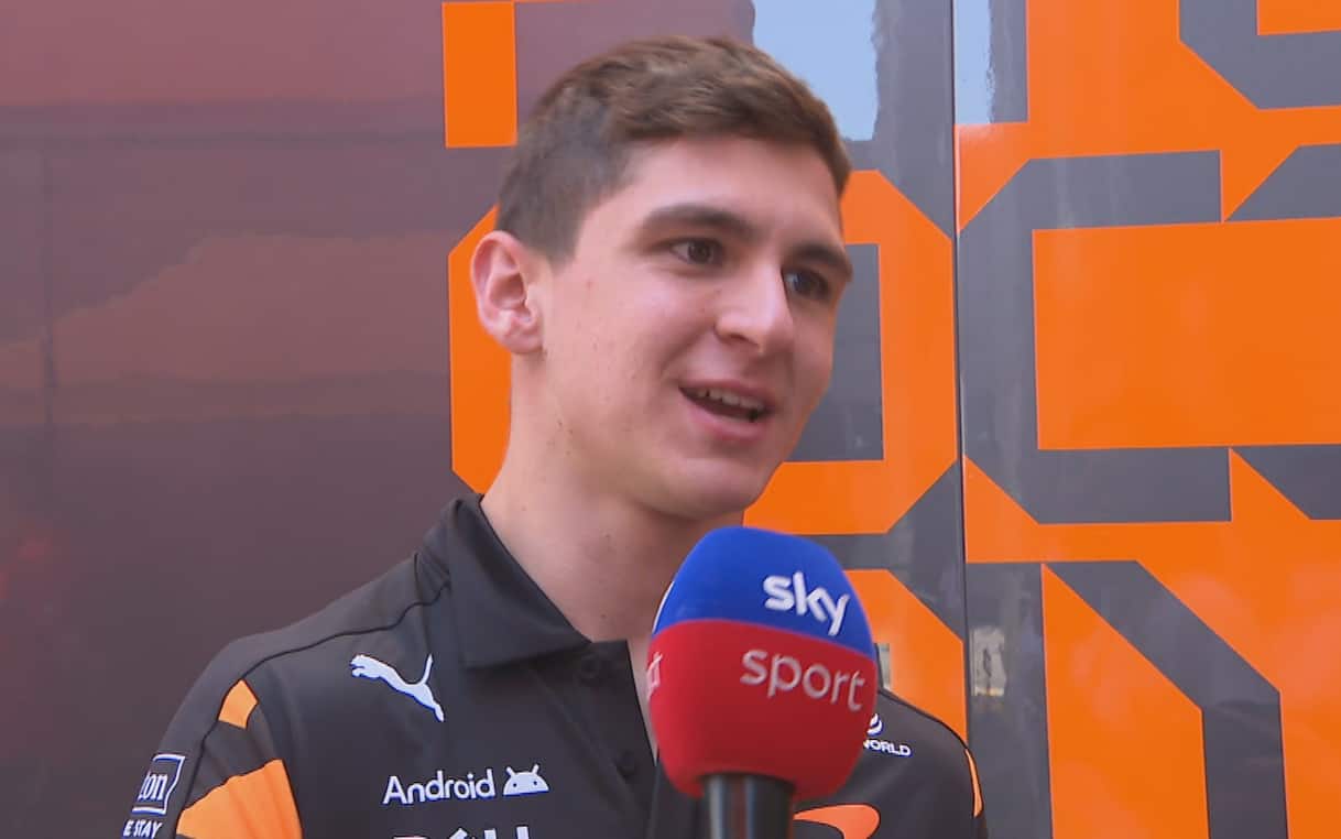 https://sport.sky.it/assets/images/0bbaf07b29b83ecbdd8d3ea271e4333bfb4dbb59/skysport/it/motori/formula-1/video/2026/06/12/fornaroli-mclaren-f1-gp-barcellona-fp1-intervista-video-1104844/intv_fornaroli.jpg?im=Resize,width=1218