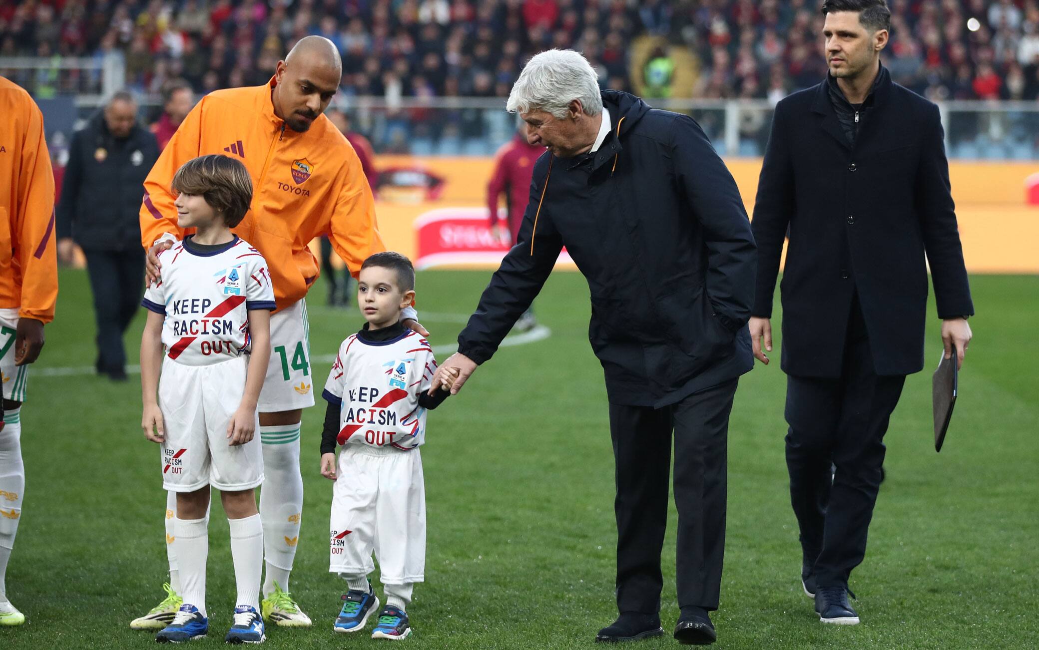 Genoa-Roma, Gasperini accompagna bambino in campo: la lettera del padre