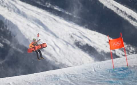 Lindsey Vonn, caduta e condizioni dopo infortunio alle Olimpiadi. FOTO ...