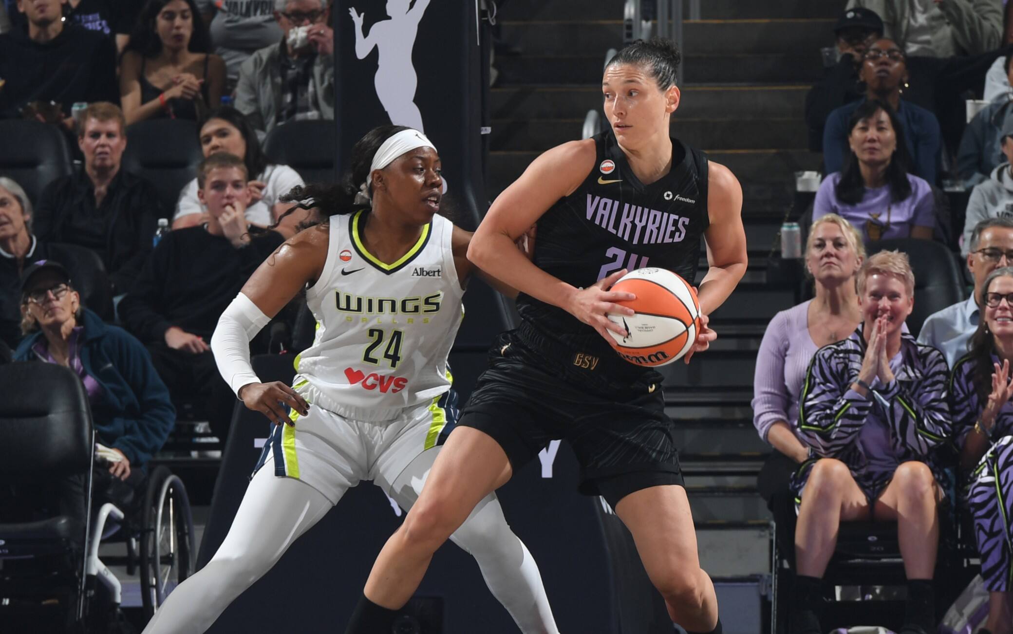WNBA, Zandalasini festeggia: Valkyries ai playoff per il secondo anno di fila