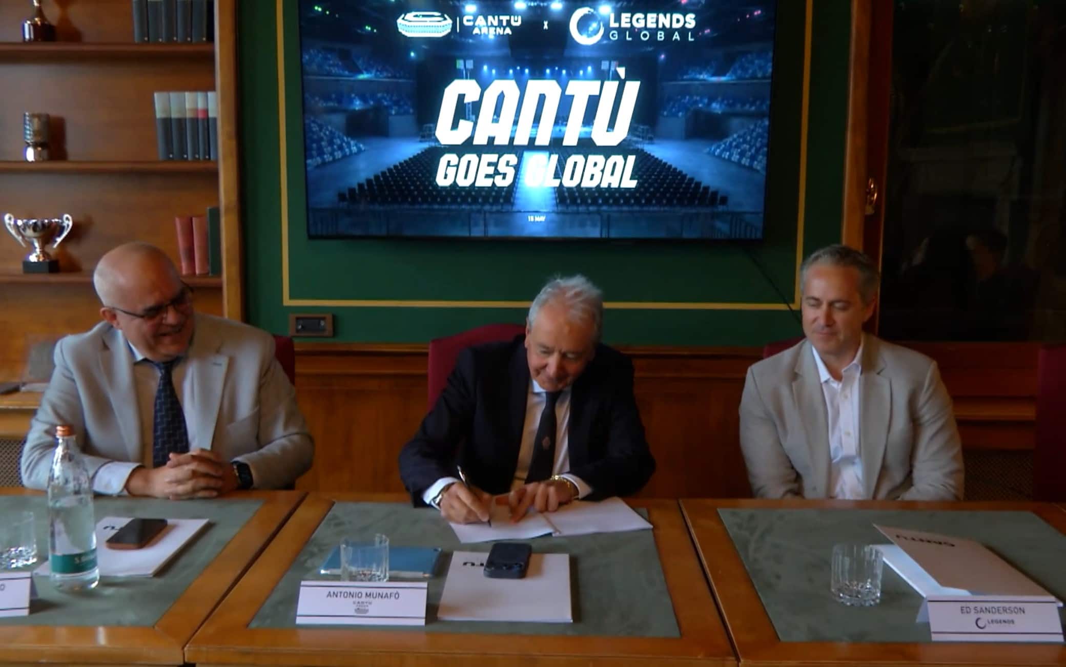 Pallacanestro Cantù: firma epocale per la gestione nuova Arena