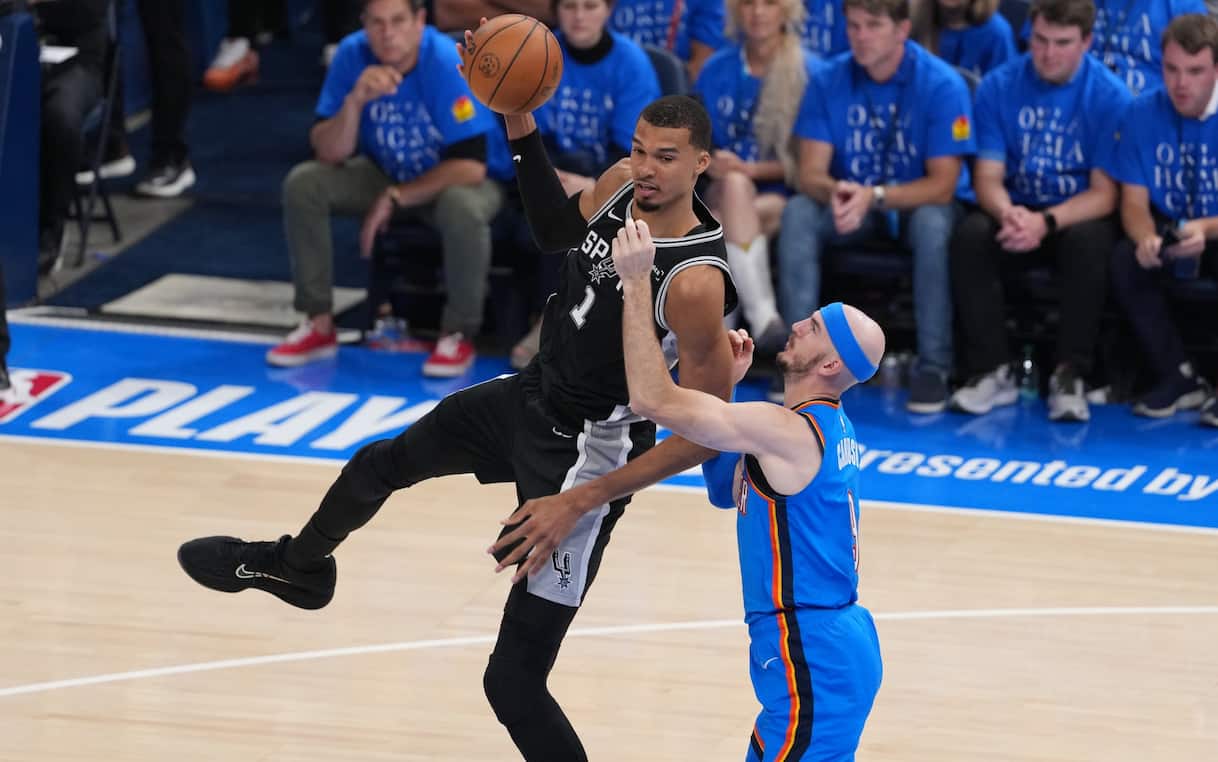 https://sport.sky.it/assets/images/10f8fc4ec4621a35886639d78daaeb31325e8cbd/skysport/it/nba/2026/05/19/nba-risultati-partite-playoff-notte-19-maggio-video/Victor_Wembanyama_Getty_San_Antonio_Spurs_2.jpg?im=Resize,width=1218