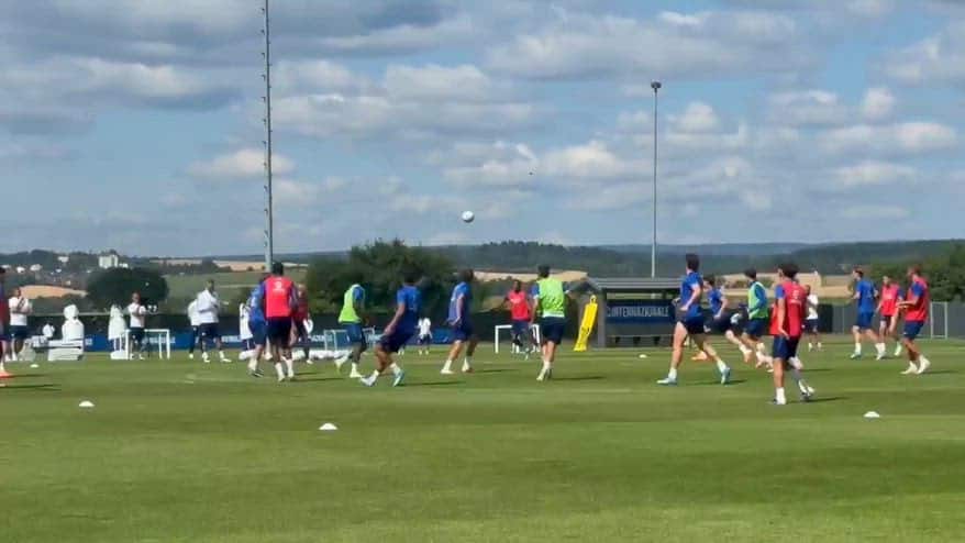 Inter, il video del gol di Pio Esposito in allenamento