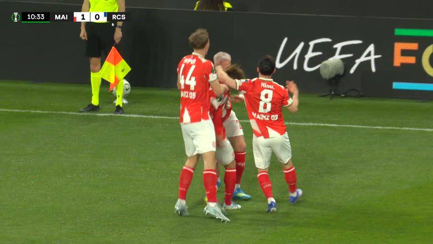 Sano show: pallone sotto l'incrocio in Mainz-Strasburgo