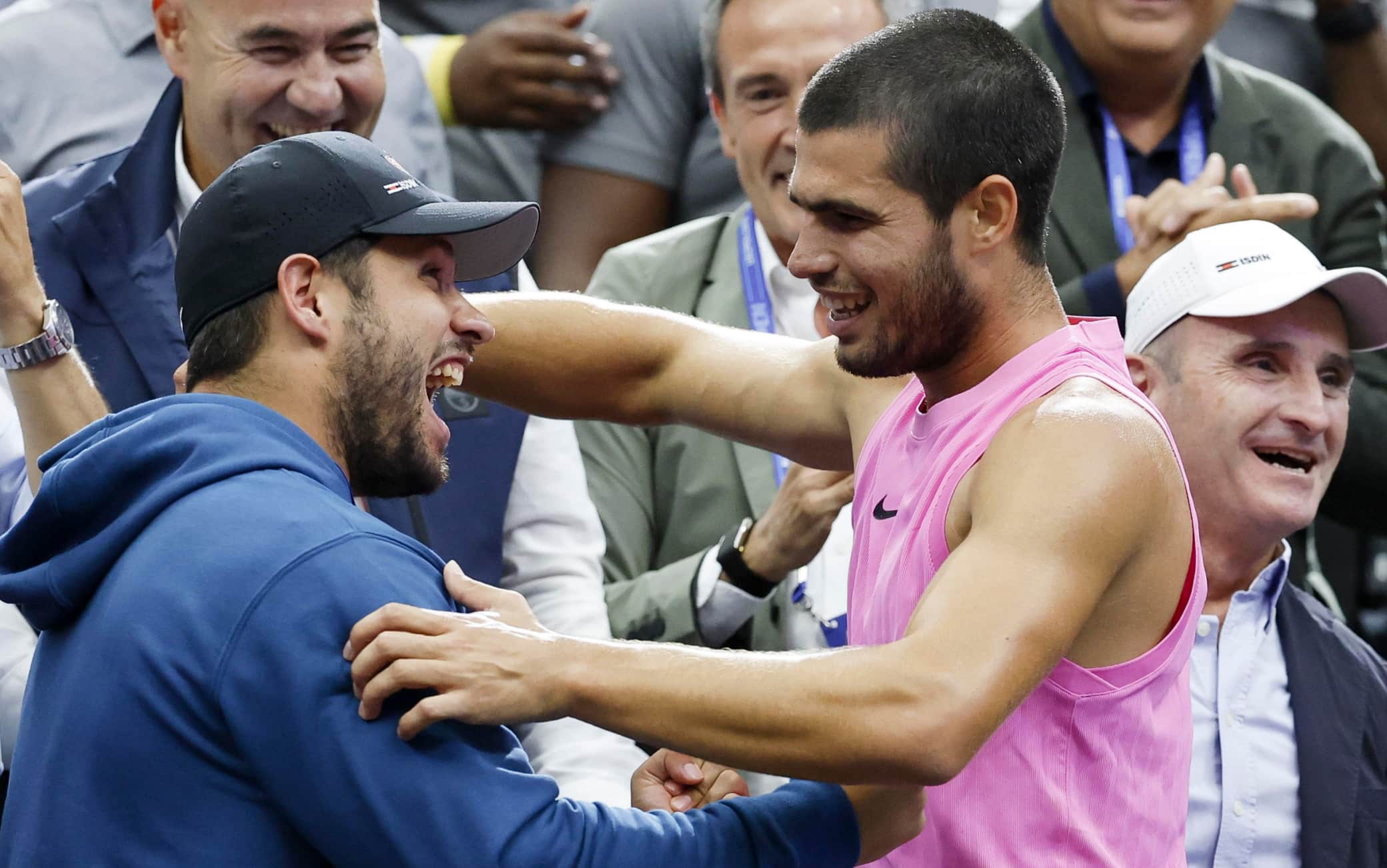 Alcaraz, il fratello Alvaro vince un torneo tra allenatori: è il più votato