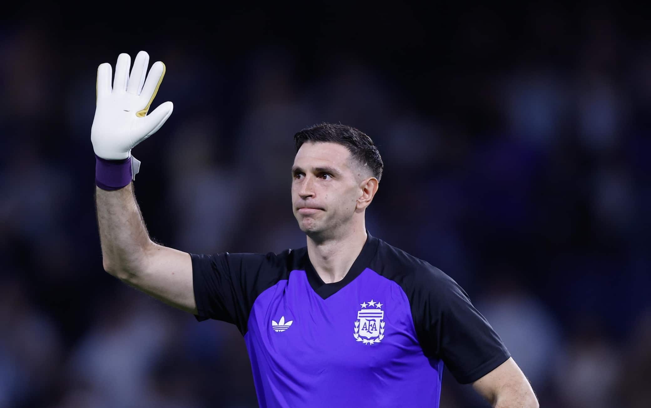 Juventus, le news di calciomercato: Dibu Martinez in pole. Si lavora per Sorloth