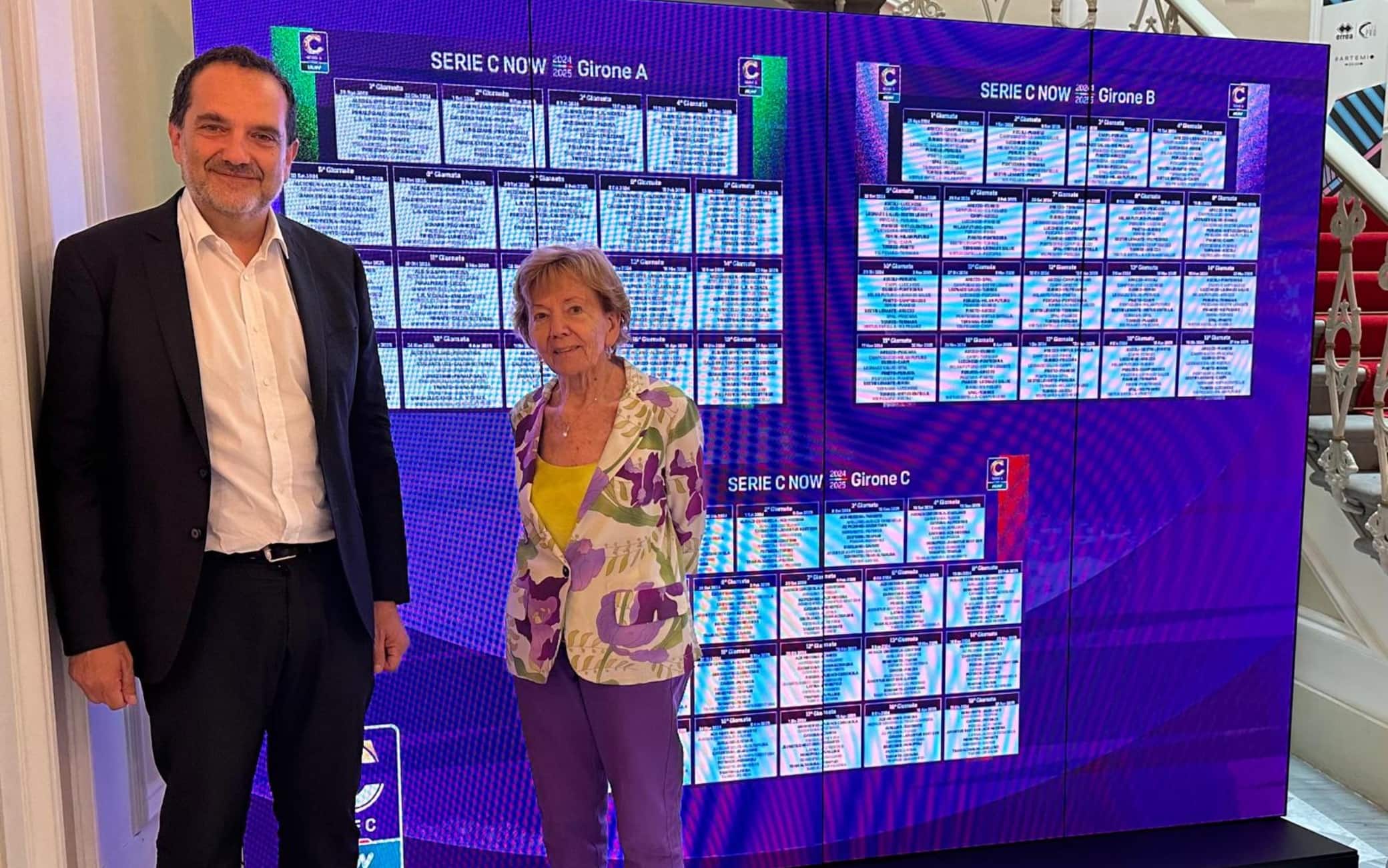 Il presidente della Serie C Matteo Marani con Vera Belella la persona che si occupa dei calendari della Serie C