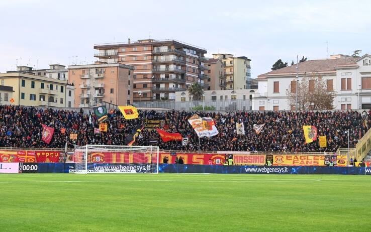 Serie B, rinviata Catanzaro-Modena per l'allerta meteo