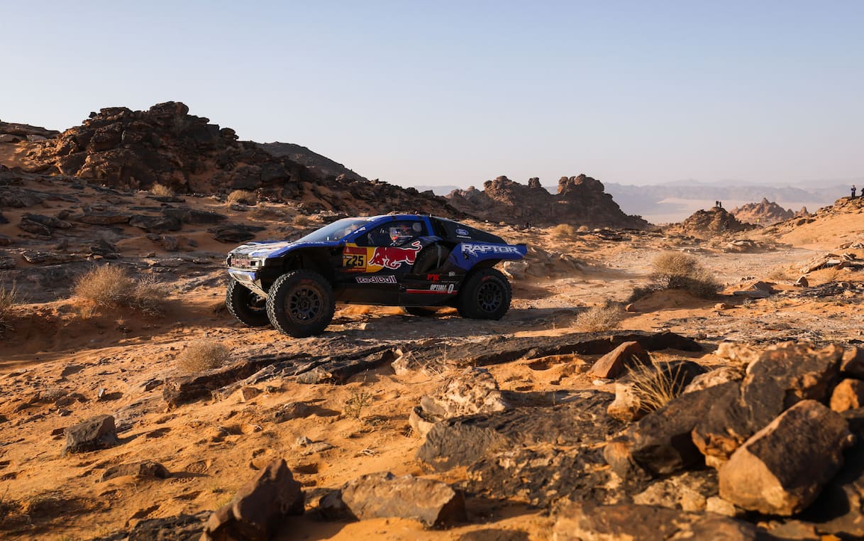 https://sport.sky.it/assets/images/1522b782a279b45cec80e0fefb6f97058808e2d0/skysport/it/motori/2026/01/08/dakar-2026-risultati-tappa-5-classifica/dakar_ipa.jpg?im=Resize,width=1218