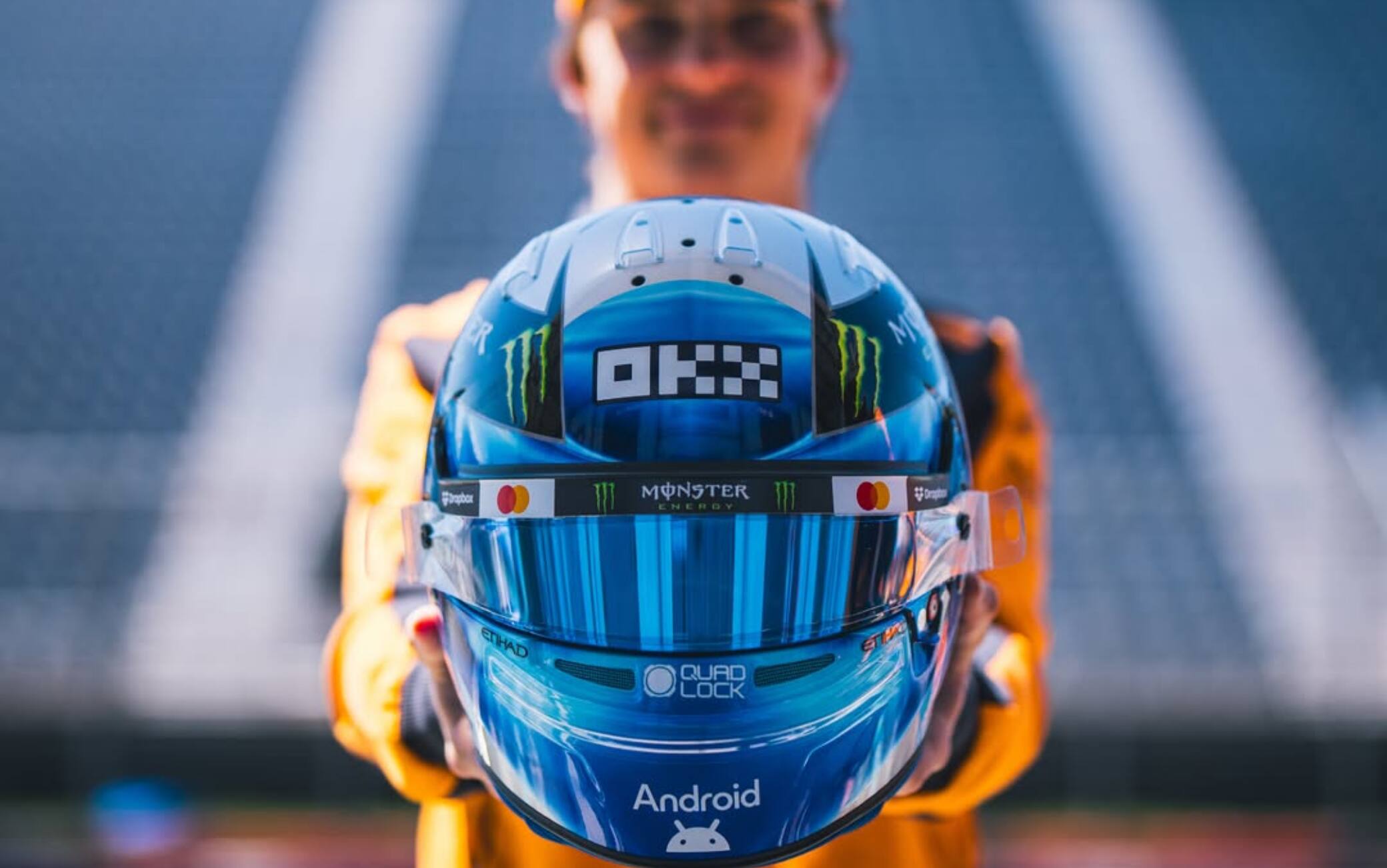 F1, casco speciale per Oscar Piastri per il Gp del Canada. FOTO