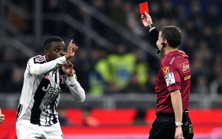 Squalifica Kalulu, ricorso Juventus respinto: chiesta la grazia alla Figc. VIDEO