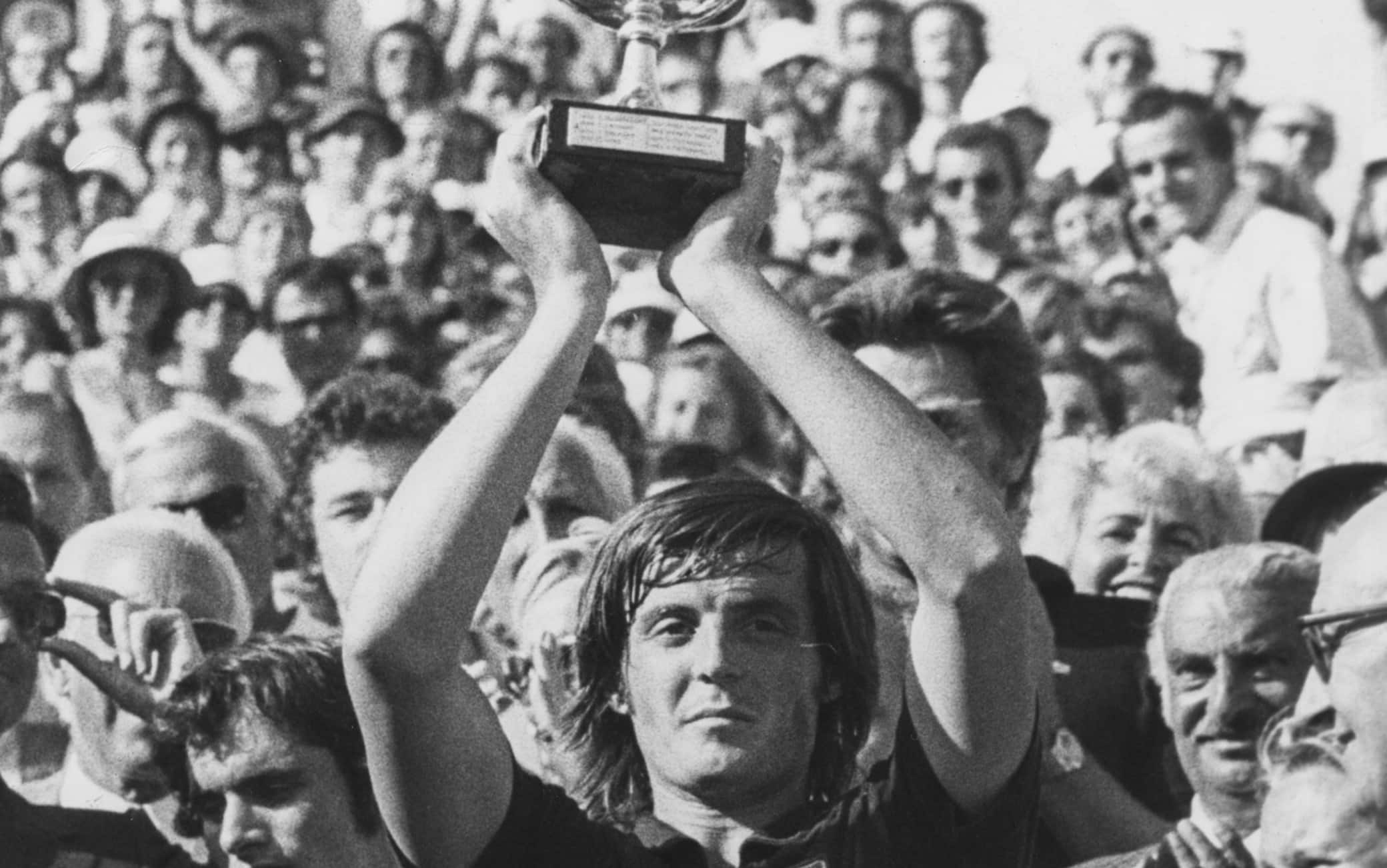 Il Roland Garros celebra Adriano Panatta: premierà il vincitore del torneo maschile
