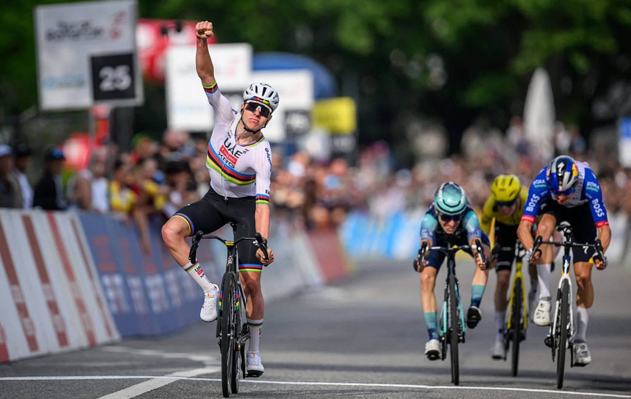 Giro di Romandia, Pogacar vince la prima tappa a Martigny