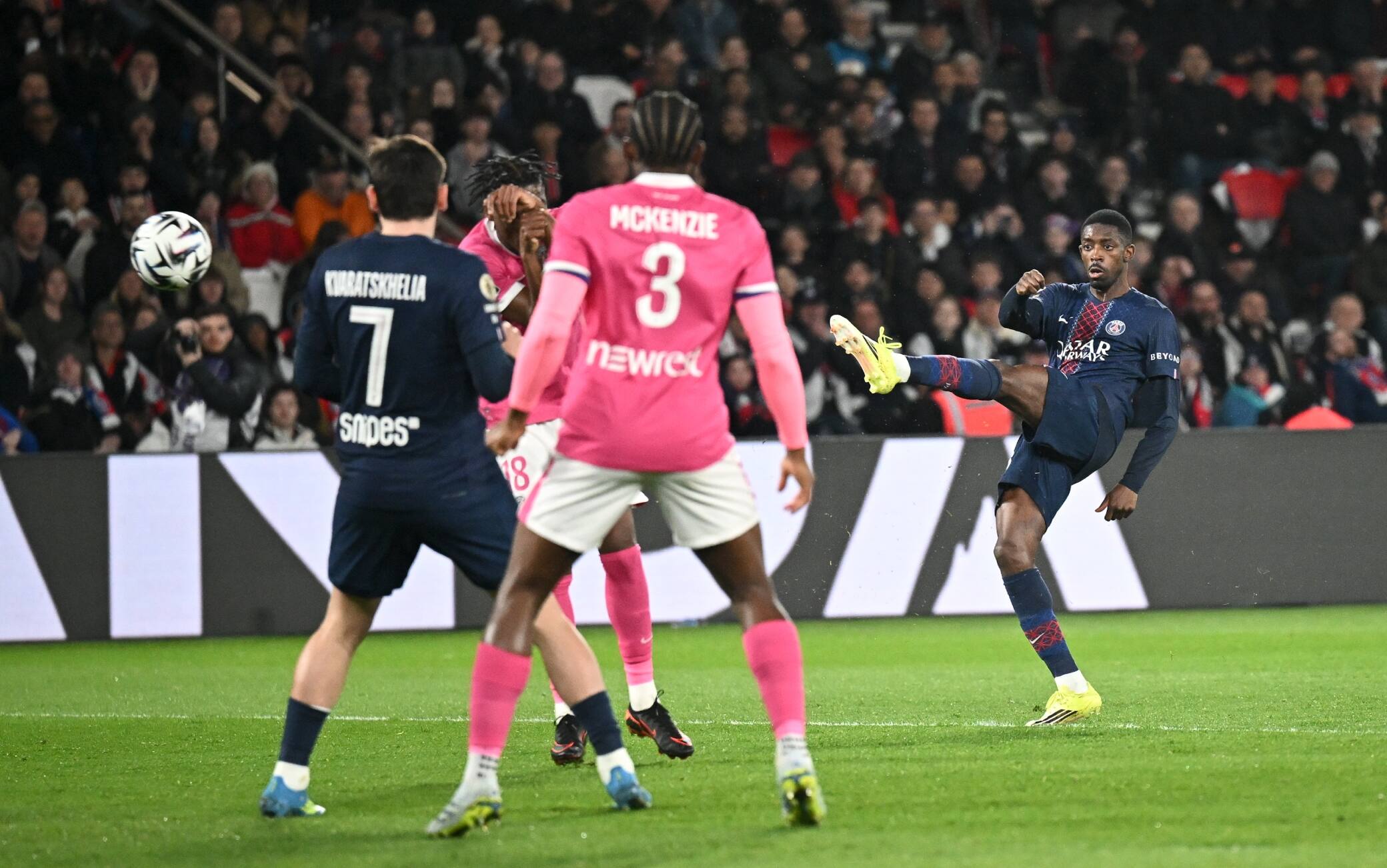 Dembélé incanta in Psg-Tolosa: il video del clamoroso gol al volo all'incrocio
