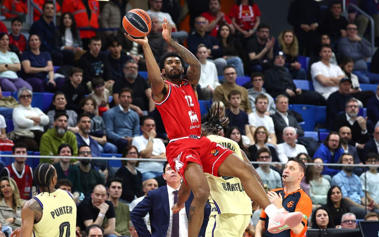 https://sport.sky.it/assets/images/183ff0dad8a516642a2bdbbfee90c7ea288bf83e/skysport/it/basket/video/2026/03/05/armoni-brooks-tripla-eurolega-milano-barcellona-1079760/armoni_brooks_getty_1.jpg?im=Resize,width=1218