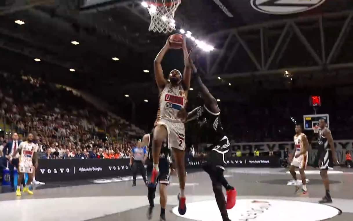 https://sport.sky.it/assets/images/1bea4c5968aaffc8433f284a3570d2101100de98/skysport/it/basket/serie-a/video/2026/05/30/difesa-e-contropiede-venezia-poi-horton-inchioda-1102064/horton.jpg?im=Resize,width=1218