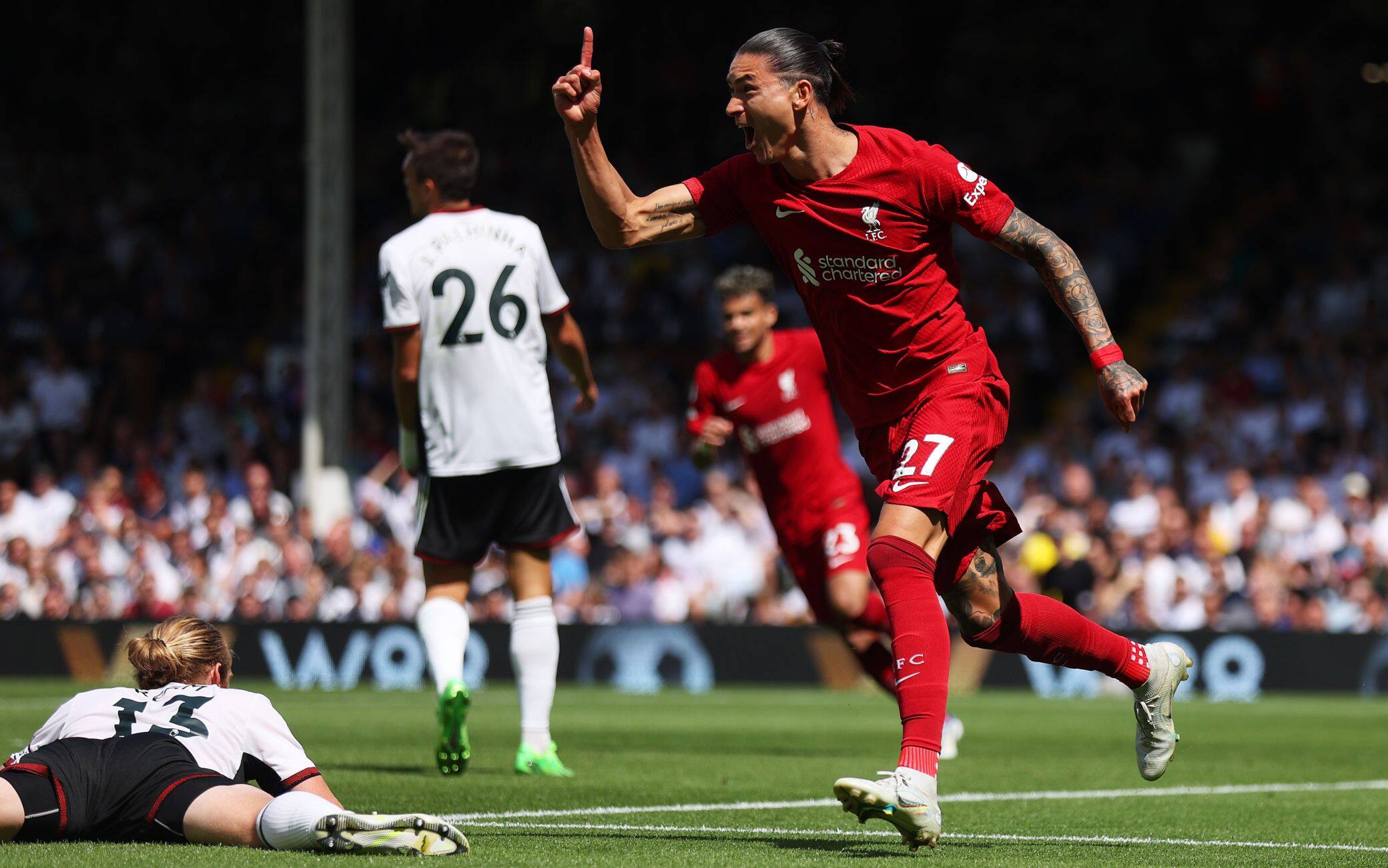 Il gol di tacco di Nuñez contro il Fulham