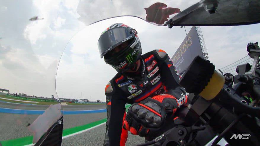 La MotoGP riparte all'insegna di Bezzecchi e dell'Aprilia