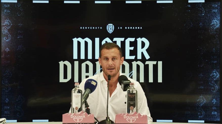 Cesena, Diamanti: "Calcio fatto di sentimenti e passione"