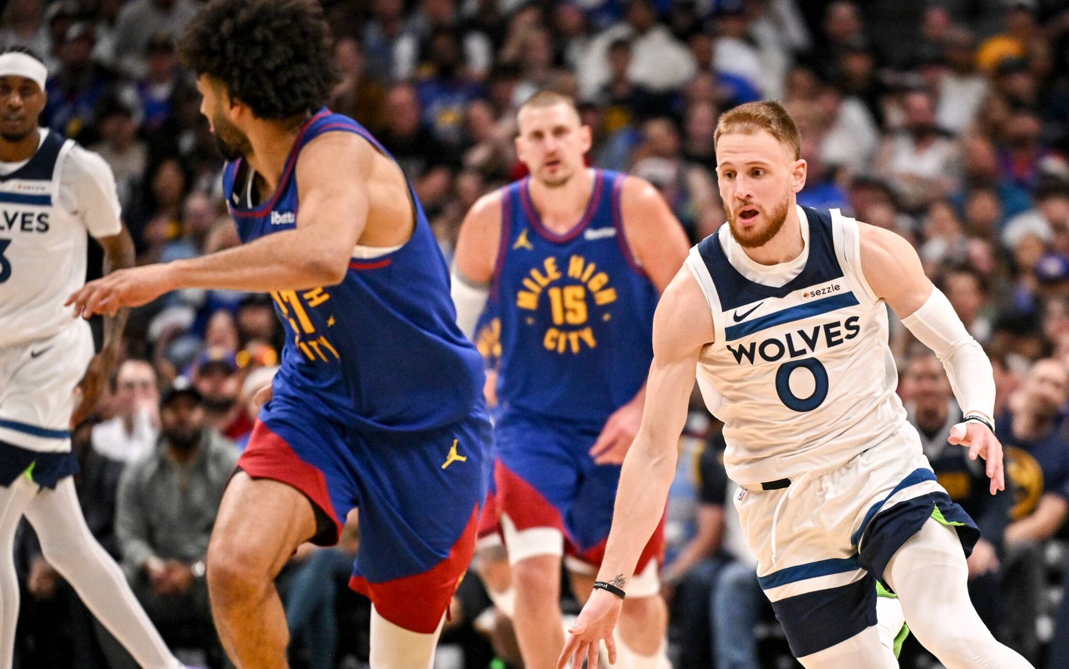 Playoff NBA, i risultati della notte: T’Wolves e Hawks pareggiano la serie, dominio Cavs