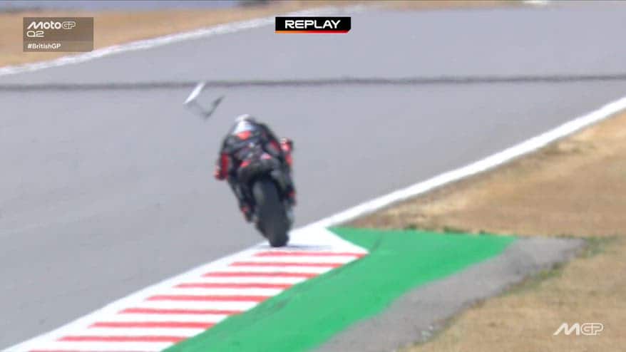 Bezzecchi, un pezzo dell'Aprilia vola nel Q2 a Silverstone