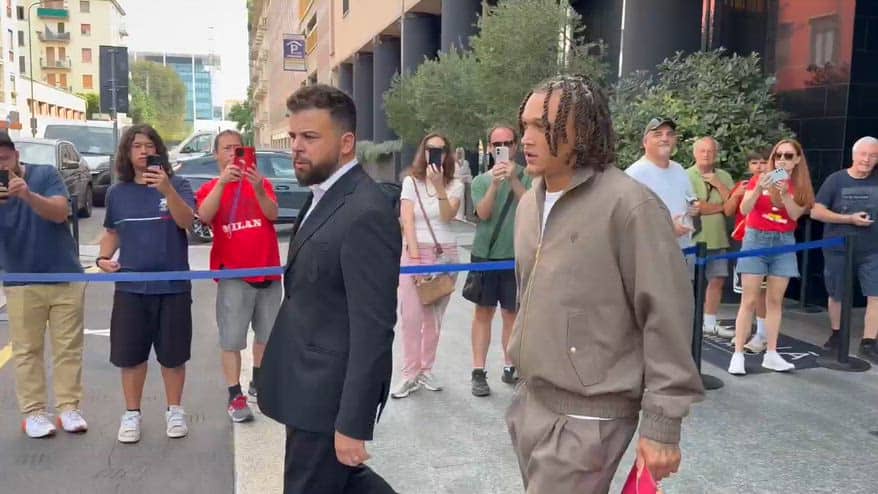 Milan, Diego Moreira verso Casa Milan per la firma: video