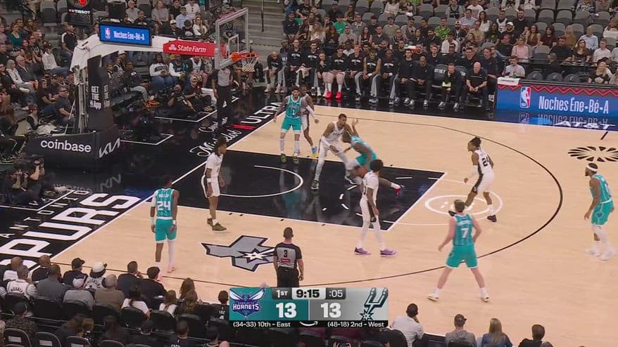 NBA, 32 punti di Victor Wembanyama contro Charlotte