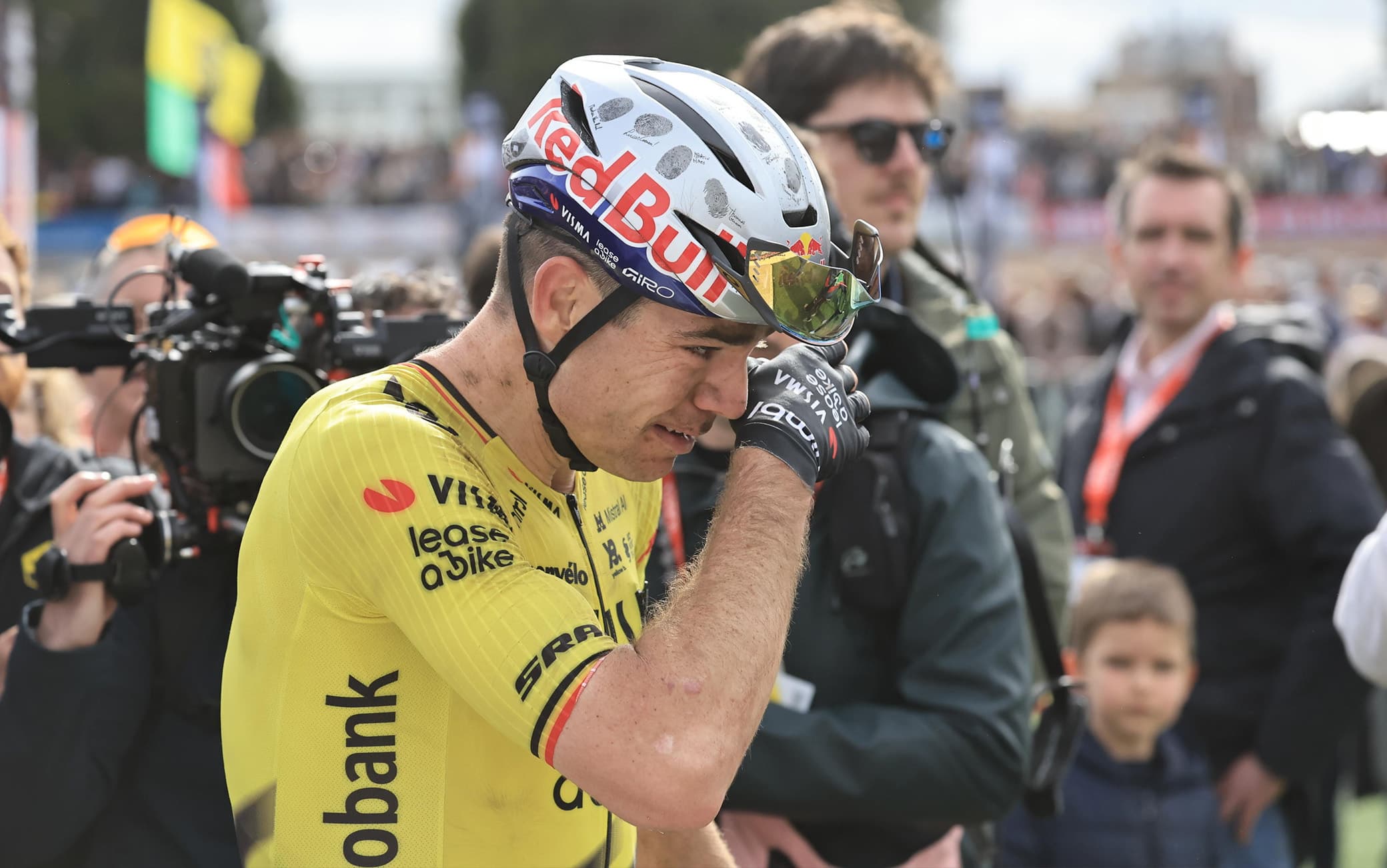 Van Aert salta il Tour de France per infortunio, Vingegaard perde un gregario di lusso
