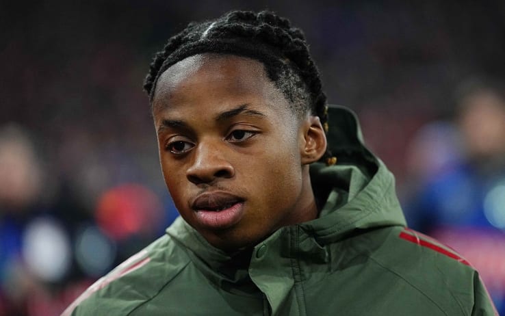 Bayern Monaco, Wisdom Mike si addormenta durante un discorso di Kompany alla squadra
