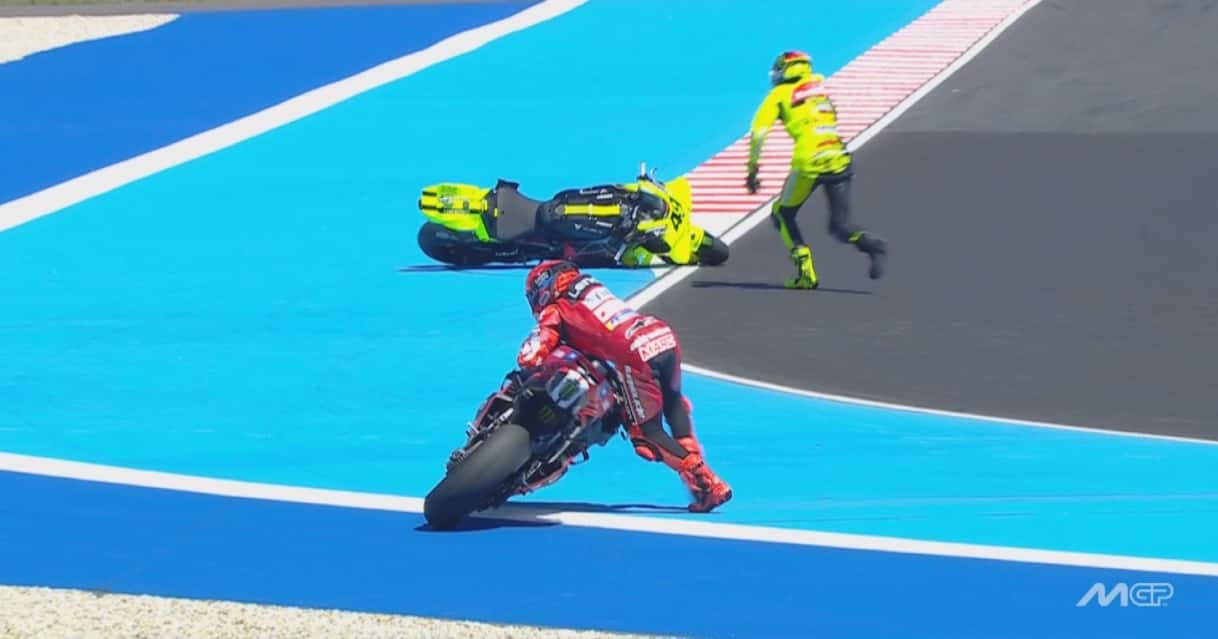 https://sport.sky.it/assets/images/207241cdb49ebc05eb2844c053f8561a3e9782a4/skysport/it/motori/motogp/video/2026/06/06/gp-ungheria-qualifiche-marquez-di-giannantonio-caduta-1103407/og_marc_diggia.jpg?im=Resize,width=1218