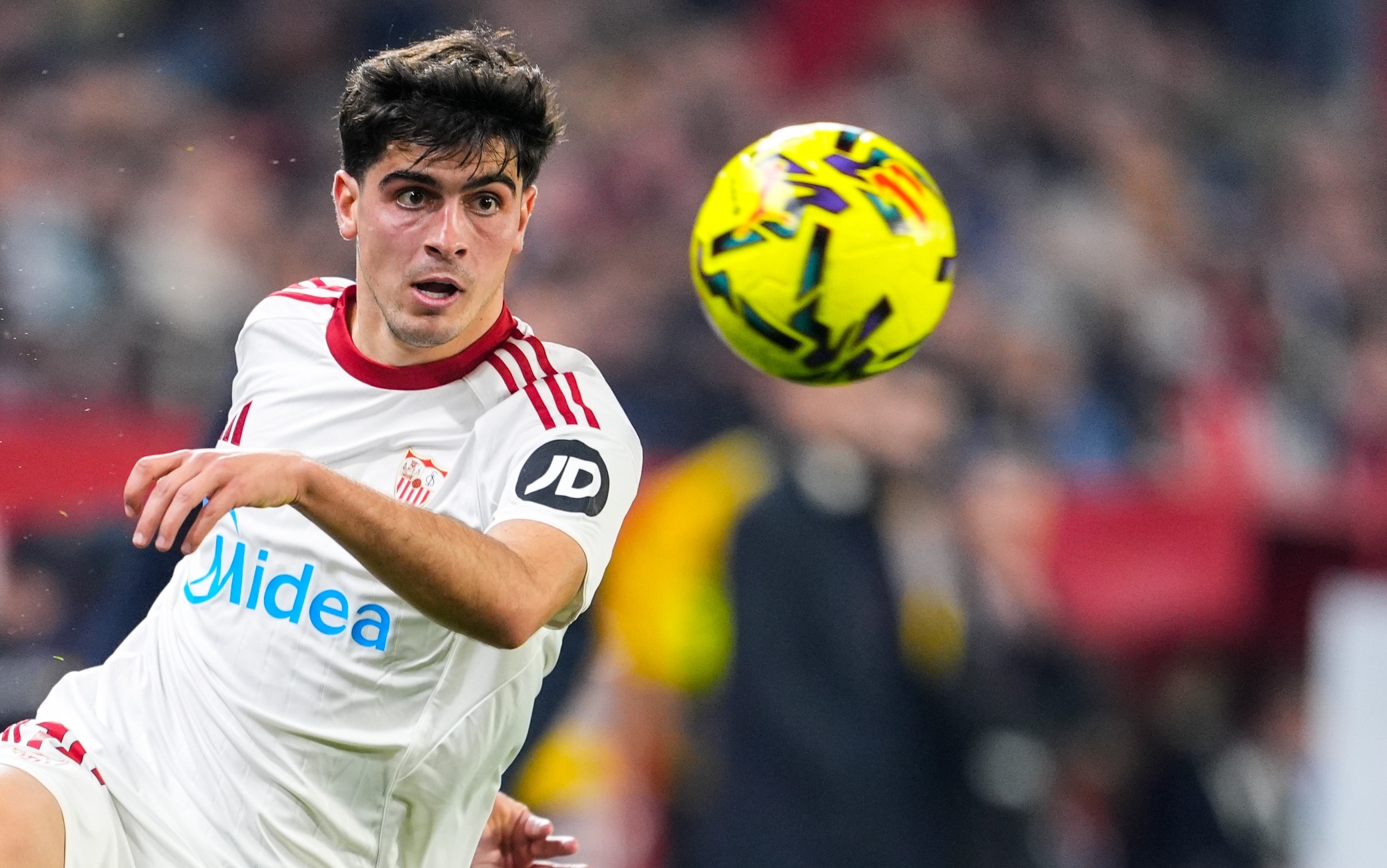 Napoli su Juanlu Sanchez del Siviglia: sfida con la Juve. Le news di calciomercato