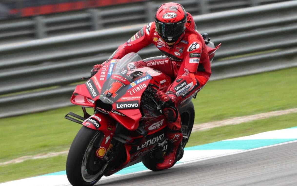 MotoGP, GP Malesia 2023: Quartararo il più veloce nel warm up, Bagnaia ...