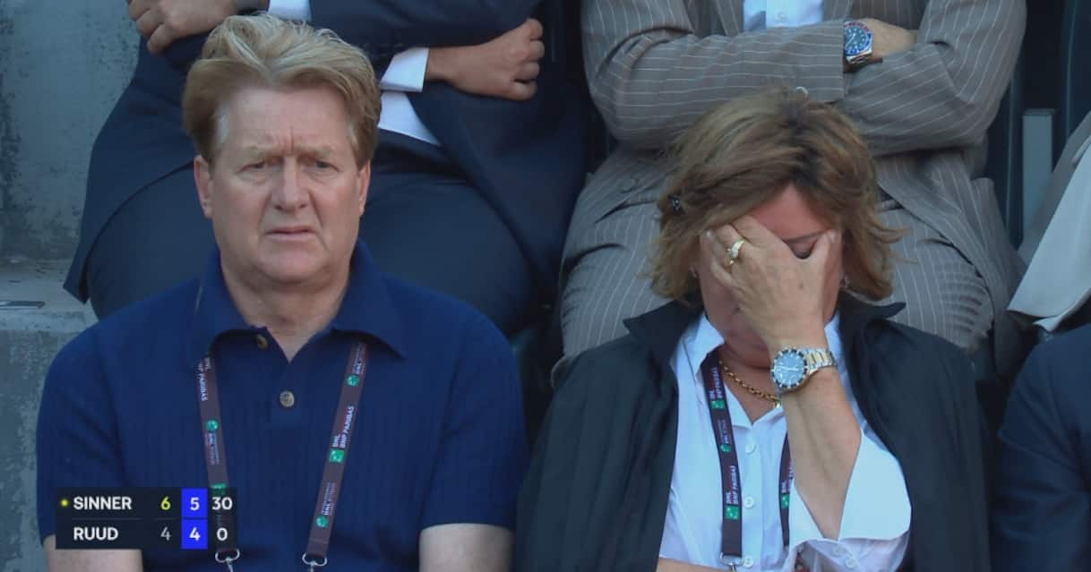 https://sport.sky.it/assets/images/24939031af3a4e80215b1d3cc1e4017b698c1c64/skysport/it/tennis/video/2026/05/17/sinner-ruud-ansia-mamma-siglinde-finale-roma-1098774/genitori_sinner_og.jpg?im=Resize,width=1218