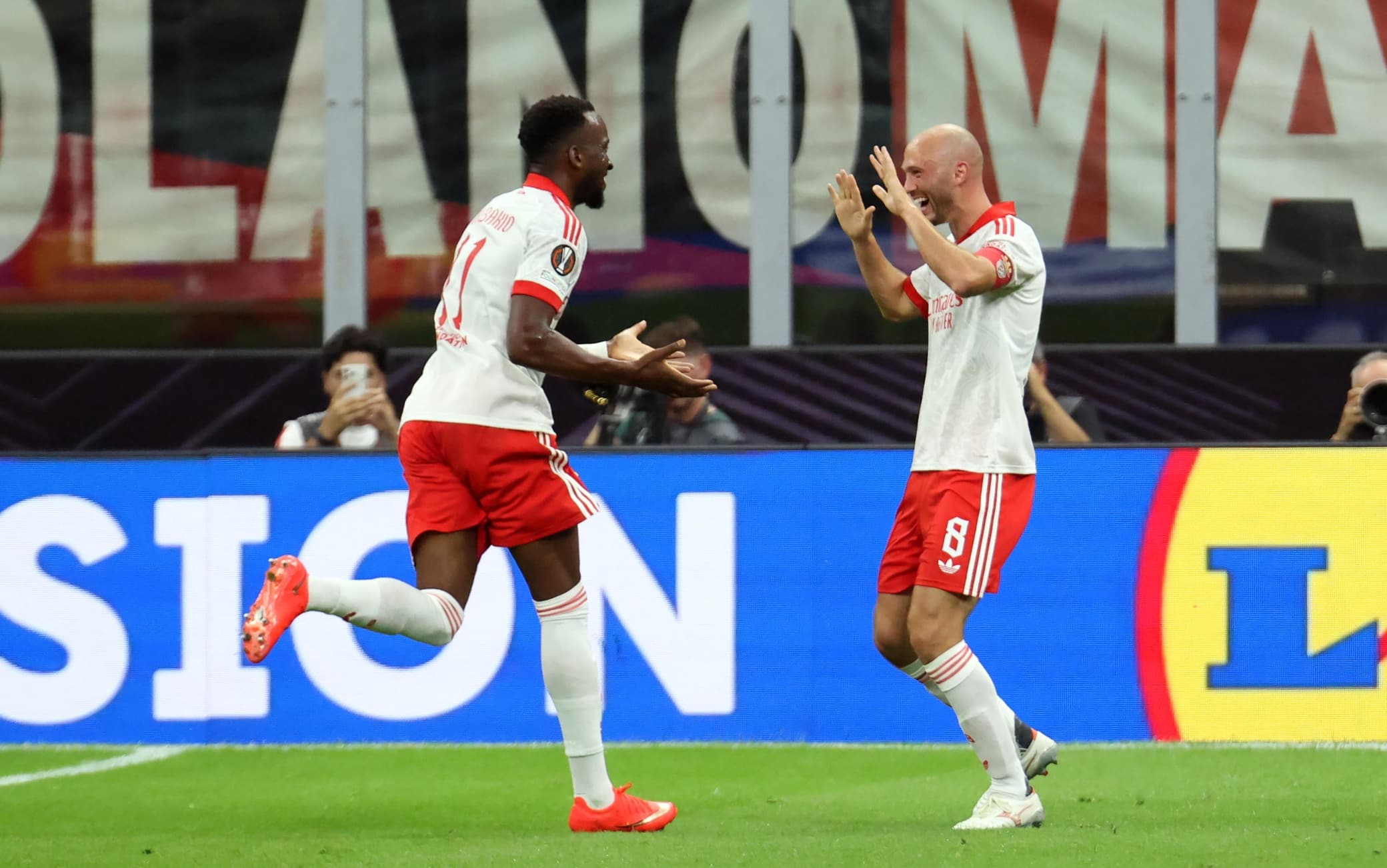 Milan-Benfica, il gol di Lukebakio che ha sbloccato il match di Europa League. VIDEO