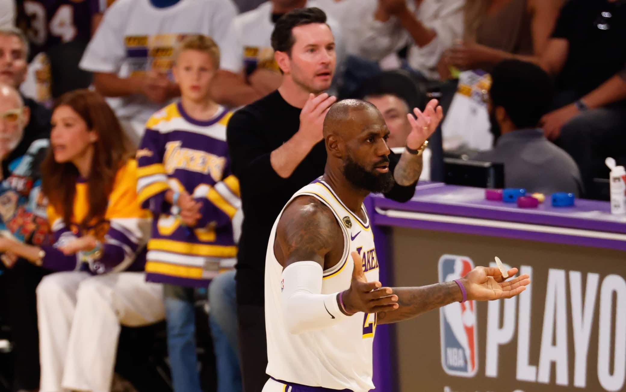 NBA, i Lakers in ginocchio e LeBron rischia il quarto cappotto ai playoff in carriera
